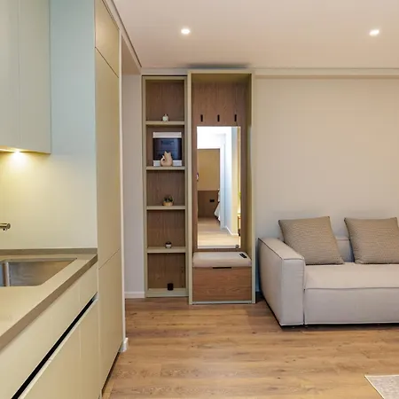 Your Spot * 地拉那