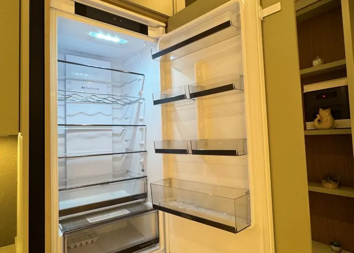 Your Spot * ティラナ